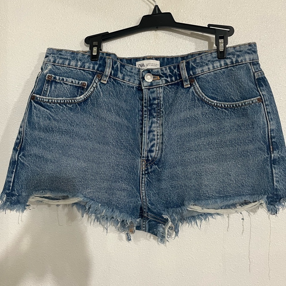 Zara cut out shorts US 12 distressed denim blue